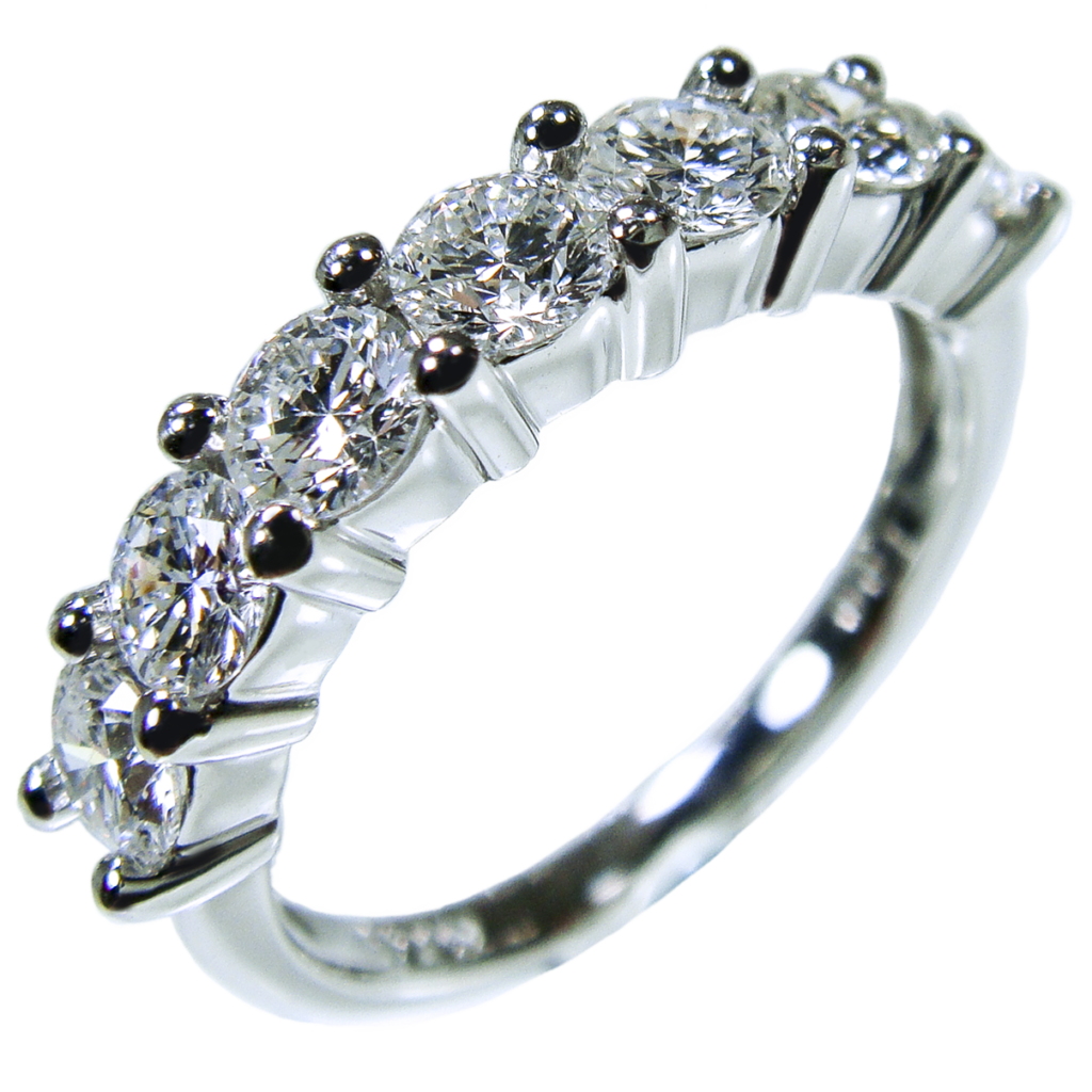 ハーフエタニティリング・Pt900ダイヤモンド ラッキーセブンリング 0.70Ct