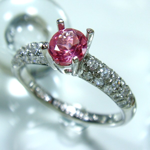 ピンクスピネルの指輪